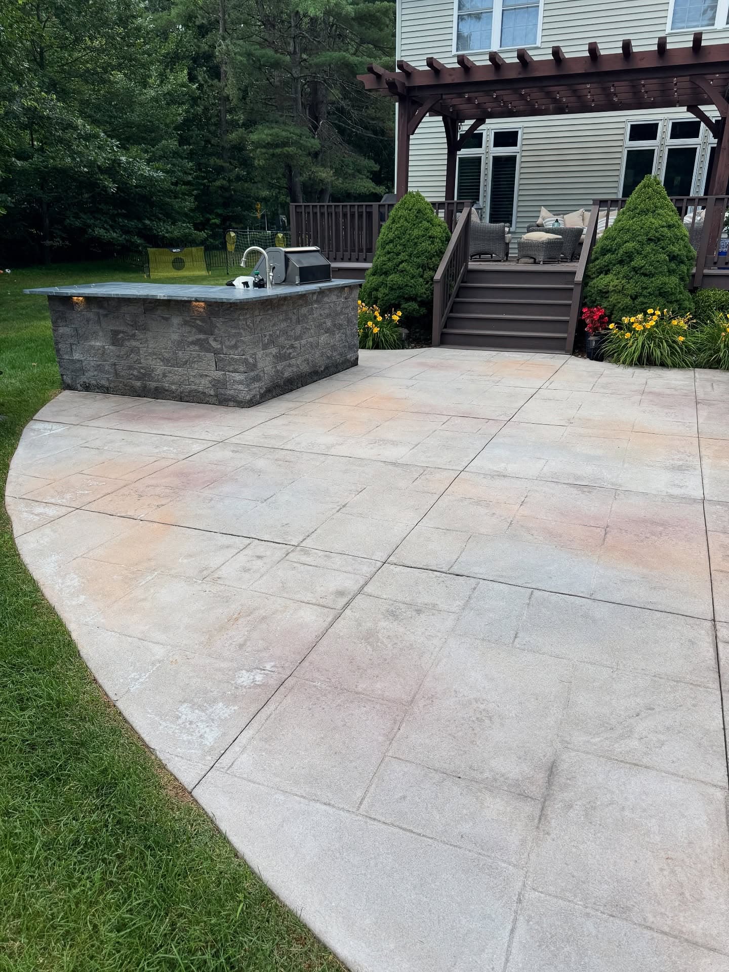 Bright, clean driveway after pressure washing